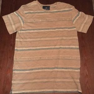 NEVER WORN Large Roark T-shirt